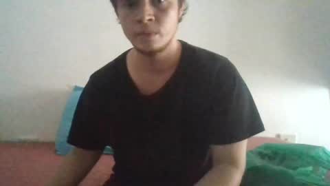 Snapshot of goldenboy207 chatting on 04/12/26, 02:11 goldenboy207 online show from 04/12/26, 02:11