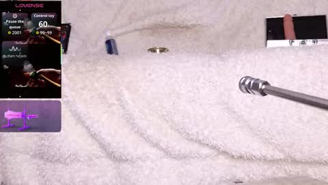 Snapshot of goldenboy69bsx chatting on 09/15/25, 06:46 Goldenboy69 online show from 09/15/25, 06:46