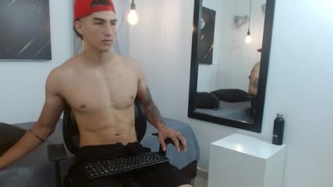 Snapshot of goldendesirex_ chatting on 04/04/26, 07:00 online show from 04/04/26, 07:00
