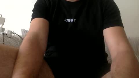 Golden-Glove online show from 06/09/26, 09:21