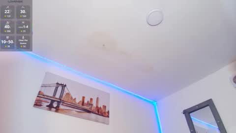 Snapshot of goldenhugecocktss chatting on 02/13/26, 08:32 May smith online show from 02/13/26, 08:32