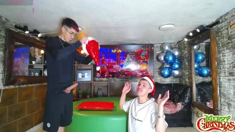 GOLDENJOI online show from 12/24/24, 12:55