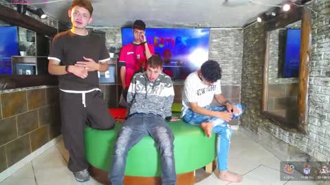 GOLDENJOI online show from 12/30/24, 01:14