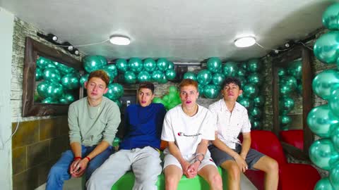 GOLDENJOI online show from 01/28/25, 12:32