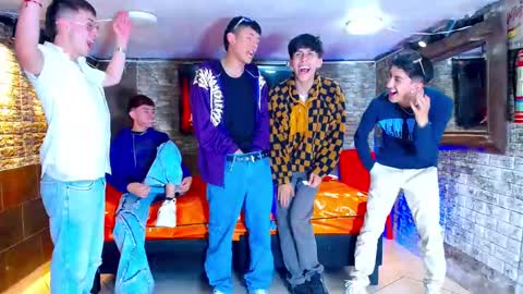 GOLDENJOI online show from 09/08/25, 10:09