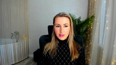 Olivia online show from 01/20/25, 12:39