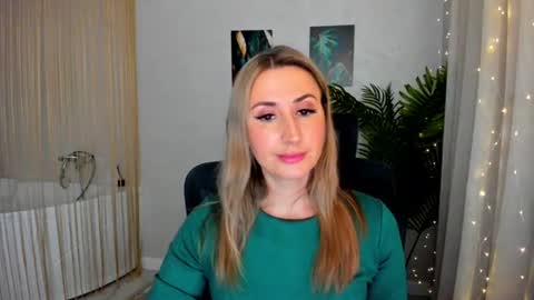 Olivia online show from 03/05/25, 03:40