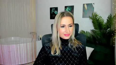 Olivia online show from 09/10/25, 06:52