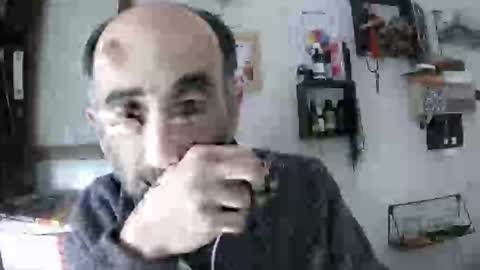 Snapshot of goldenmasculine chatting on 04/26/26, 02:59 goldenmasculine online show from 04/26/26, 02:59
