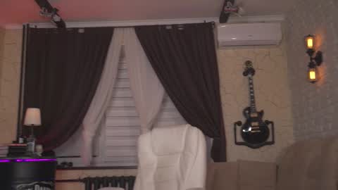 Anna online show from 01/19/26, 02:37