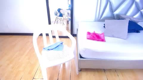 goldenn_ass1 online show from 11/28/25, 05:54