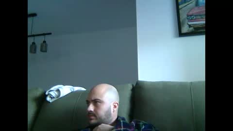 Snapshot of goldenspainboy chatting on 12/14/25, 11:26 goldenspainboy online show from 12/14/25, 11:26