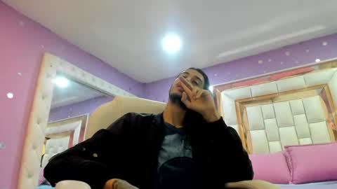 Snapshot of goldentemptation_ chatting on 06/22/26, 08:39 goldentemptation_ online show from 06/22/26, 08:39
