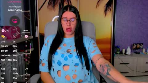 Snapshot of goldenwitchx chatting on 10/13/25, 05:07 Polina online show from 10/13/25, 05:07