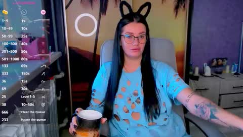 Snapshot of goldenwitchx chatting on 10/30/25, 07:54 Polina online show from 10/30/25, 07:54