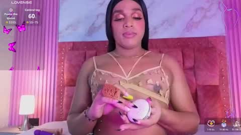 goldilockss15 online show from 11/12/25, 02:56