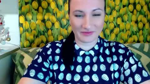 Snapshot of goldmoonn chatting on 12/13/24, 09:30 goldmoonn online show from 12/13/24, 09:30