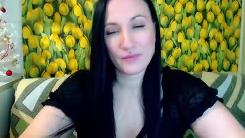 Snapshot of goldmoonn chatting on 01/12/25, 06:59 goldmoonn online show from 01/12/25, 06:59