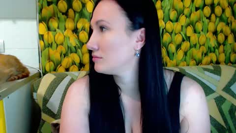 Snapshot of goldmoonn chatting on 02/13/25, 06:48 goldmoonn online show from 02/13/25, 06:48