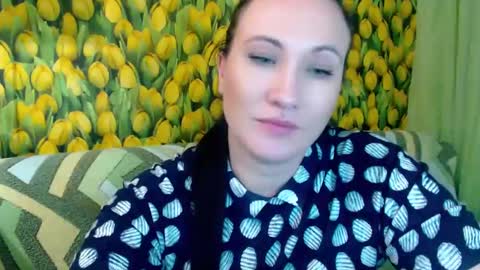 Snapshot of goldmoonn chatting on 02/18/25, 10:03 goldmoonn online show from 02/18/25, 10:03