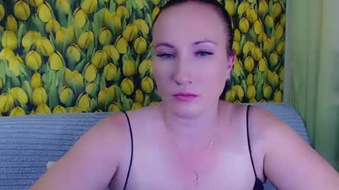 Snapshot of goldmoonn chatting on 07/01/26, 05:45 goldmoonn online show from 07/01/26, 05:45