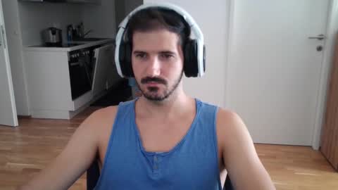 goldnic_10 online show from 09/15/25, 12:38