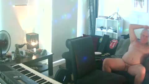 goldyguy011 online show from 11/28/25, 01:08