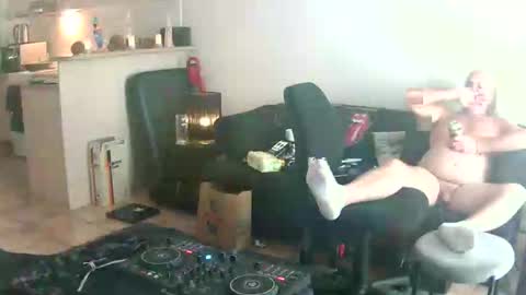 Snapshot of goldyguy011 chatting on 06/10/26, 05:07 goldyguy011 online show from 06/10/26, 05:07