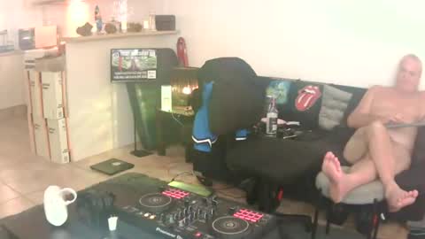 Snapshot of goldyguy011 chatting on 06/22/26, 03:25 goldyguy011 online show from 06/22/26, 03:25