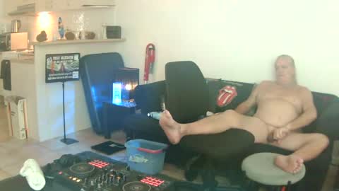 Snapshot of goldyguy011 chatting on 07/01/26, 11:59 goldyguy011 online show from 07/01/26, 11:59