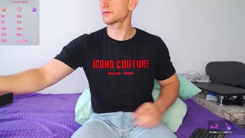 Snapshot of golov176 chatting on 09/26/25, 10:08 LEO online show from 09/26/25, 10:08