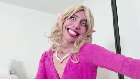 Snapshot of gomita1810 chatting on 04/25/26, 04:15 gomita online show from 04/25/26, 04:15