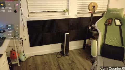 Snapshot of gomoreup chatting on 04/22/26, 06:49 gomoreup online show from 04/22/26, 06:49