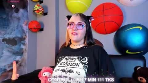 Snapshot of gomory_kitty chatting on 05/05/26, 04:37 gomory_kitty online show from 05/05/26, 04:37