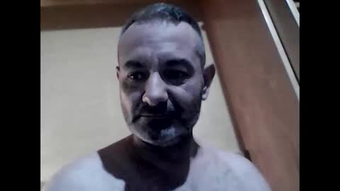 Snapshot of gonzalobilbaogon chatting on 01/26/25, 07:09 gonzalo online show from 01/26/25, 07:09