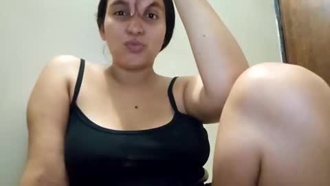 Snapshot of good_girl4_u1 chatting on 02/20/25, 05:44 salome online show from 02/20/25, 05:44