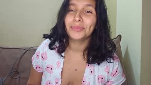 Snapshot of good_girl4_u1 chatting on 03/01/25, 08:45 salome online show from 03/01/25, 08:45