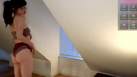 Snapshot of good_girl_gracie chatting on 01/10/25, 02:34 Gracie online show from 01/10/25, 02:34