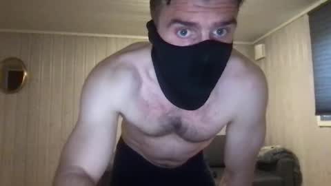 Snapshot of goodbadboi chatting on 04/15/26, 04:25 goodbadboi online show from 04/15/26, 04:25