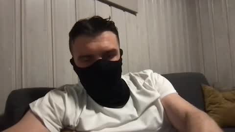 Snapshot of goodbadboi chatting on 04/15/26, 08:31 goodbadboi online show from 04/15/26, 08:31