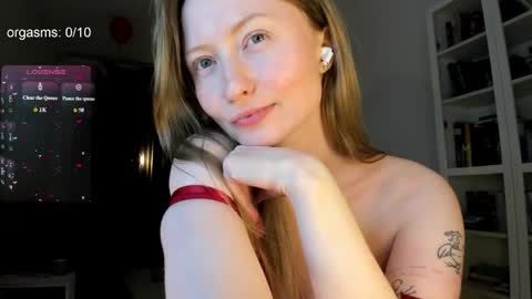 Snapshot of goodg_oddamn chatting on 06/06/26, 10:47 SOPHIE online show from 06/06/26, 10:47