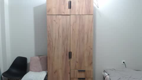 Snapshot of goodgg229975 chatting on 11/23/25, 12:21 goodgg229975 online show from 11/23/25, 12:21