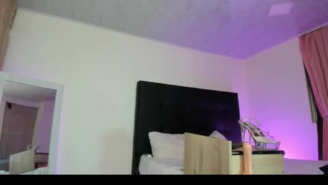 Snapshot of goodgirlforyou_ chatting on 11/09/25, 11:47 natt online show from 11/09/25, 11:47