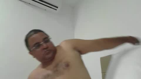 Snapshot of goodguy2050987369 chatting on 02/15/26, 05:37 Goodguy online show from 02/15/26, 05:37