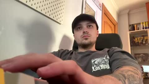 Snapshot of goodreno chatting on 07/19/26, 02:10 goodreno online show from 07/19/26, 02:10