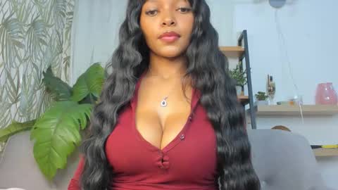 Snapshot of goofyshygirl1 chatting on 12/14/25, 04:45 Dominique online show from 12/14/25, 04:45