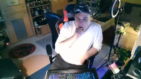 google5001 online show from 12/23/25, 09:07