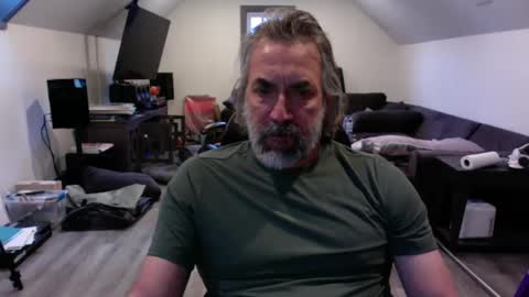 gopher988 online show from 12/18/24, 09:18