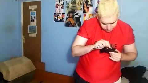 Snapshot of gorak32 chatting on 12/30/24, 03:35 GoraK online show from 12/30/24, 03:35