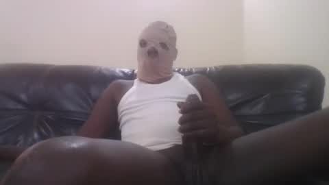 Snapshot of gorashado chatting on 10/25/25, 10:26 Sexy Black Model online show from 10/25/25, 10:26